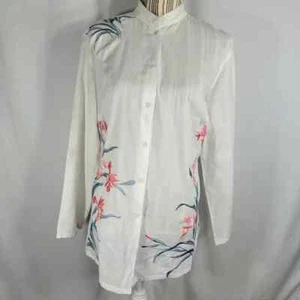 Norm Thompson Escape from the Ordinary White Embroidered Long Sleeve Top Medium - Picture 1 of 10