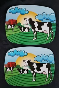 "Juego de 2 trivets de diseño de granero rojo/vacas Holstein en blanco y negro, 7""x 9" - Imagen 1 de 6