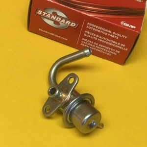Fuel pressure regulator for Nissan D21 + D22 NAVARA 3.0L 92-04 VG30E 2 Yr Wty - Picture 1 of 6