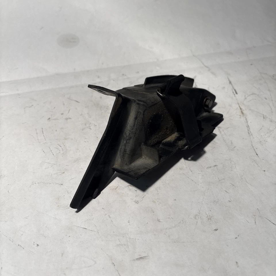 Yamaha TT225 TT 225 1986 1987 1988 guardabarros soporte de montaje CDI cierre de banda Foto 1 de 3