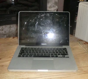 Apple MacBook Pro A1278 2010 13-inch 2.4GHz Processor, 4GB RAM 320GB HDD - Afbeelding 1 van 10