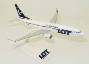 LOT Polish Airlines Boeing 737 Max 1:200 Airplane Action Figure Collection B737 SP-LVA - Picture 1 of 4