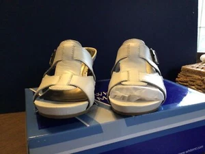 NWB White Mountain Mimic White Leather Block Heel Strap Sandal 6.5 M - Picture 1 of 9