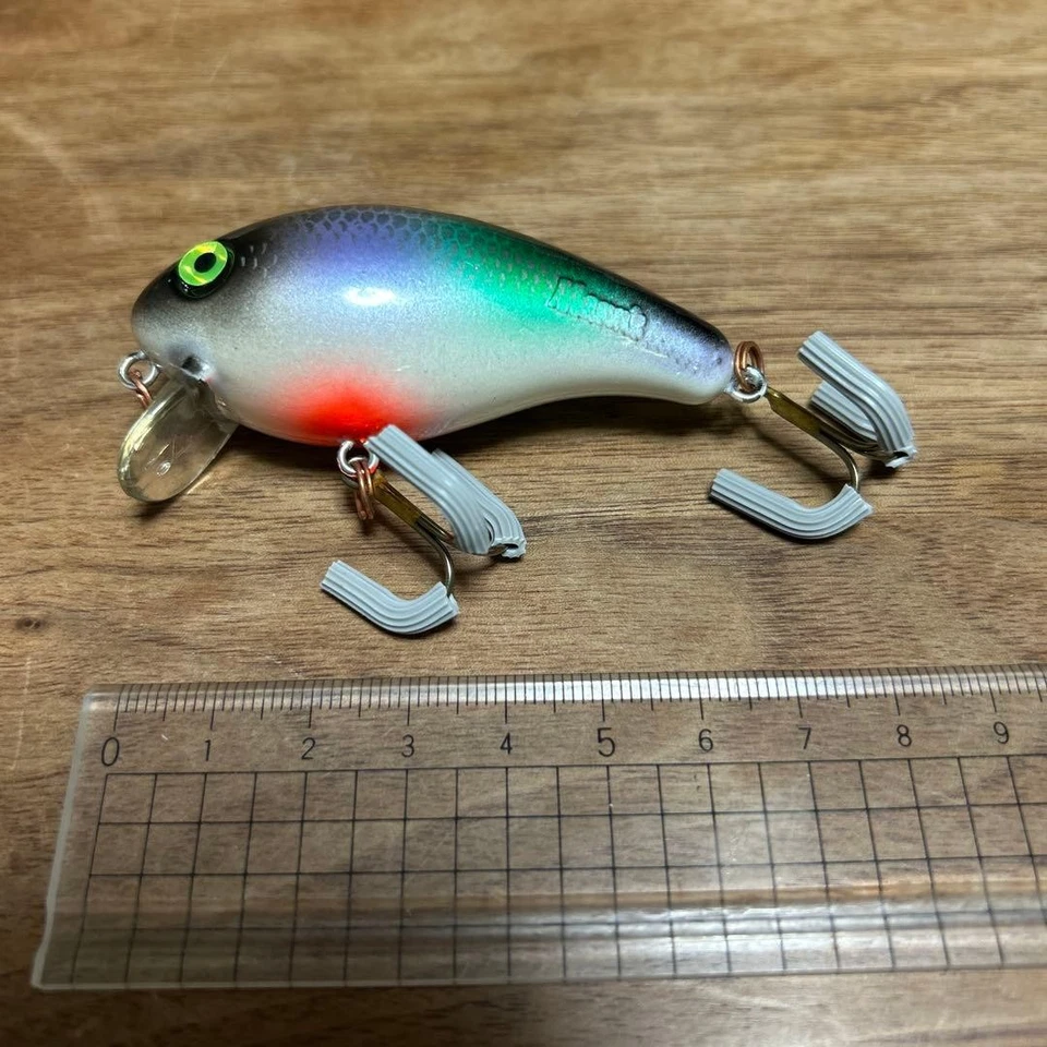 Señuelo de pesca Old Man's Mid One Minus perla flotante usado para lubina bagre mar Foto 1 de 4