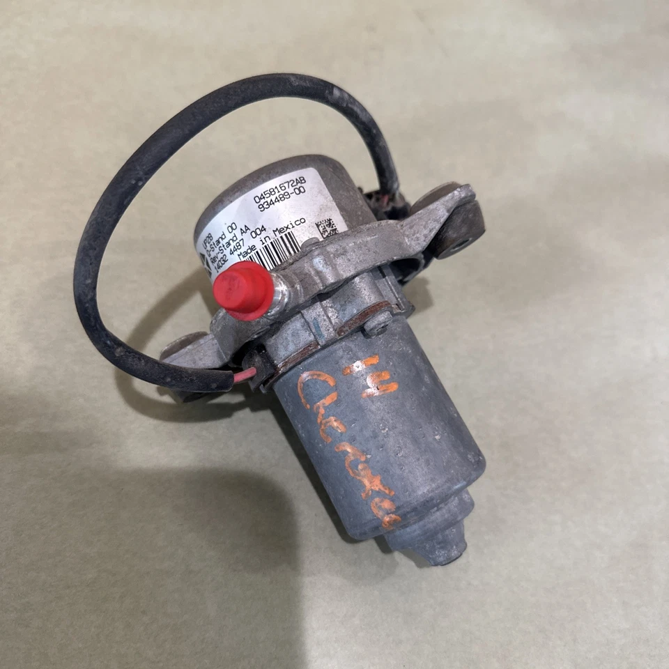 Jeep Cherokee 2014 bomba de vacío 04581672ab OEM Foto 1 de 4