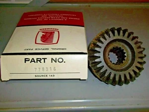 PEERLESS TRANSMISSION REPLACEMENT PARTS BEVEL GEAR 26 TOOTH,SPLINE CTR 778316 - Picture 1 of 1