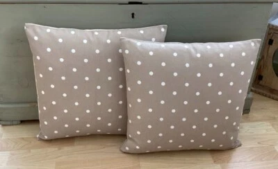 Hecha a mano Decorativa Marfil Beige Lunares Cubierta Cojín Decoración del Hogar Foto 1 de 2