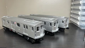 MTH MTA R142A Subway Car #7402, 7403, 7404 - Picture 1 of 15