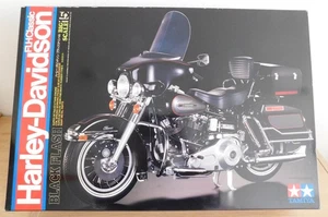 Harley-Davidson FLH Classic von Tamiya in 1:6 - OVP - Bild 1 von 5