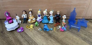 Disney Little Kingdom Snap N Play 10 Princesses & Prince Figures Plus Furniture - Picture 1 of 10