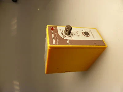 SELECTRON GM; Voltage Control; GMU; 220V~5(1.4)A; Un=(%) - Bild 1 von 2