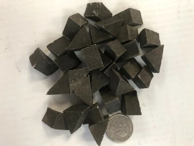 翻滚介质 3/4 英寸 x 7/8 英寸 x 1/2 磅岩石金属去毛刺侵略性 5 磅 — 第 1/2 张图片