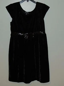 Abito nero nuovo con etichette ragazza George manica cappuccio paillettes fiocco velluto taglia L 10/12 - Foto 1 di 2