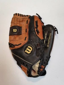 Wilson Leather 13" Softball Glove A2581 (RHT) - Picture 1 of 13