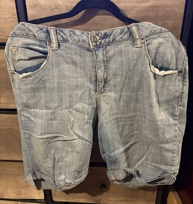 Pantalones cortos para mujer Faded Glory talla grande 18 Foto 1 de 3