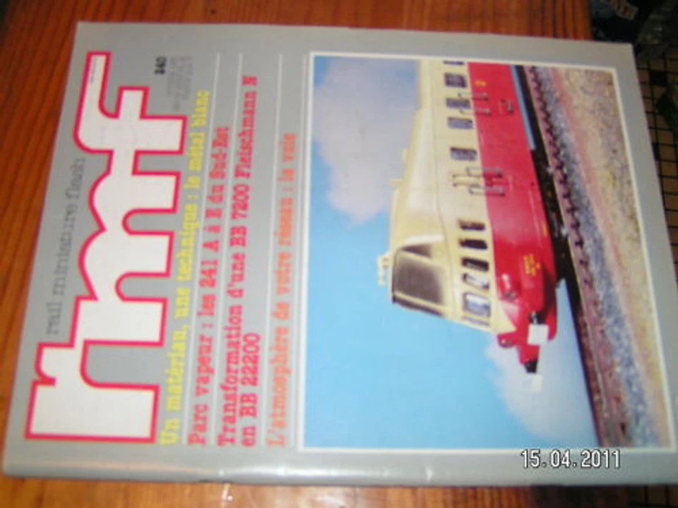 RMF n°240 Métal Blanc 241 A à E La voie BB7200 - Photo 1/1