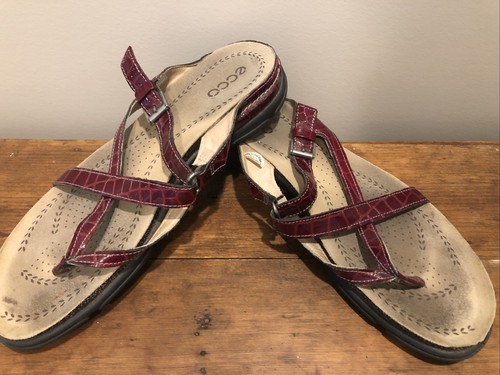 Ecco sandali bassi donna rosso vernice taglia 40 US9 9 1 2