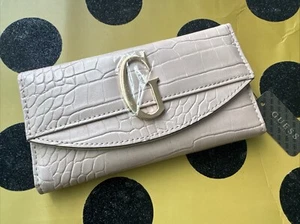 Wallet Guess Women Trifold Purse Blush Edenton SLG CG829151 New - Picture 1 of 5