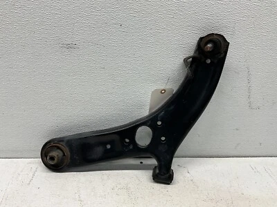 HYUNDAI ACCENT 2012-2015 TRACCIÓN DELANTERA IZQUIERDA CONDUCTOR BRAZO DE CONTROL INFERIOR CONJUNTO FABRICANTE DE EQUIPOS ORIGINALES LOTE 014 Foto 1 de 4