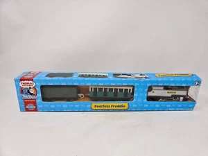 Nuovo Trenino Giocattolo Thomas & Friends Trackmaster Fearless Freddie 2007 Motorizzato Hit - Foto 1 di 5