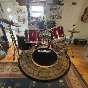 Used Yamaha Drum Set - Picture 1 of 6
