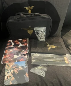 The JBJ Experience Travel Pillow Bon Jovi Necklace Pendant Toiletries Bag NEW - Picture 1 of 22