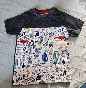 Boys Size 5 Free&Planet Short Sleeve Tshirt . Free Of Stains And Tears. - Picture 1 of 4