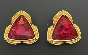Signierte Gloria Vanderbilt riesige goldfarbene mit SWAROVSKI rotem Stein ~ Ohrclips - Bild 1 von 5