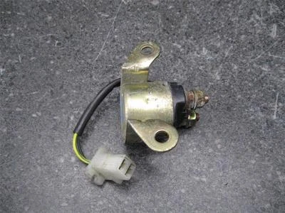 Solenoide relé de arranque 92 Suzuki Intruder VS800 GL VS 800 24 K Foto 1 de 3