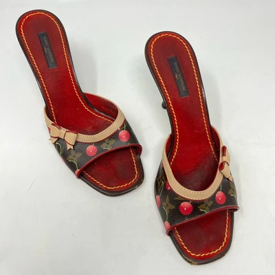 Sandalia Louis Vuitton Takashi Murakami Monograma Cereza Cerise Arco Mula talla 38 Foto 1 de 4