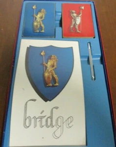 Bridge Spielkarten mit weißem Schloss Notenblock, silberner Druckbleistift - Bild 1 von 8