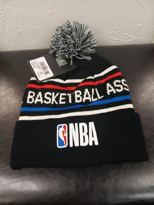 Sombrero/Gorro de Invierno NBA Nuevo Negro, Rojo, Blanco y Azul Baloncesto Talla Única Nuevo con Etiquetas Foto 1 de 4
