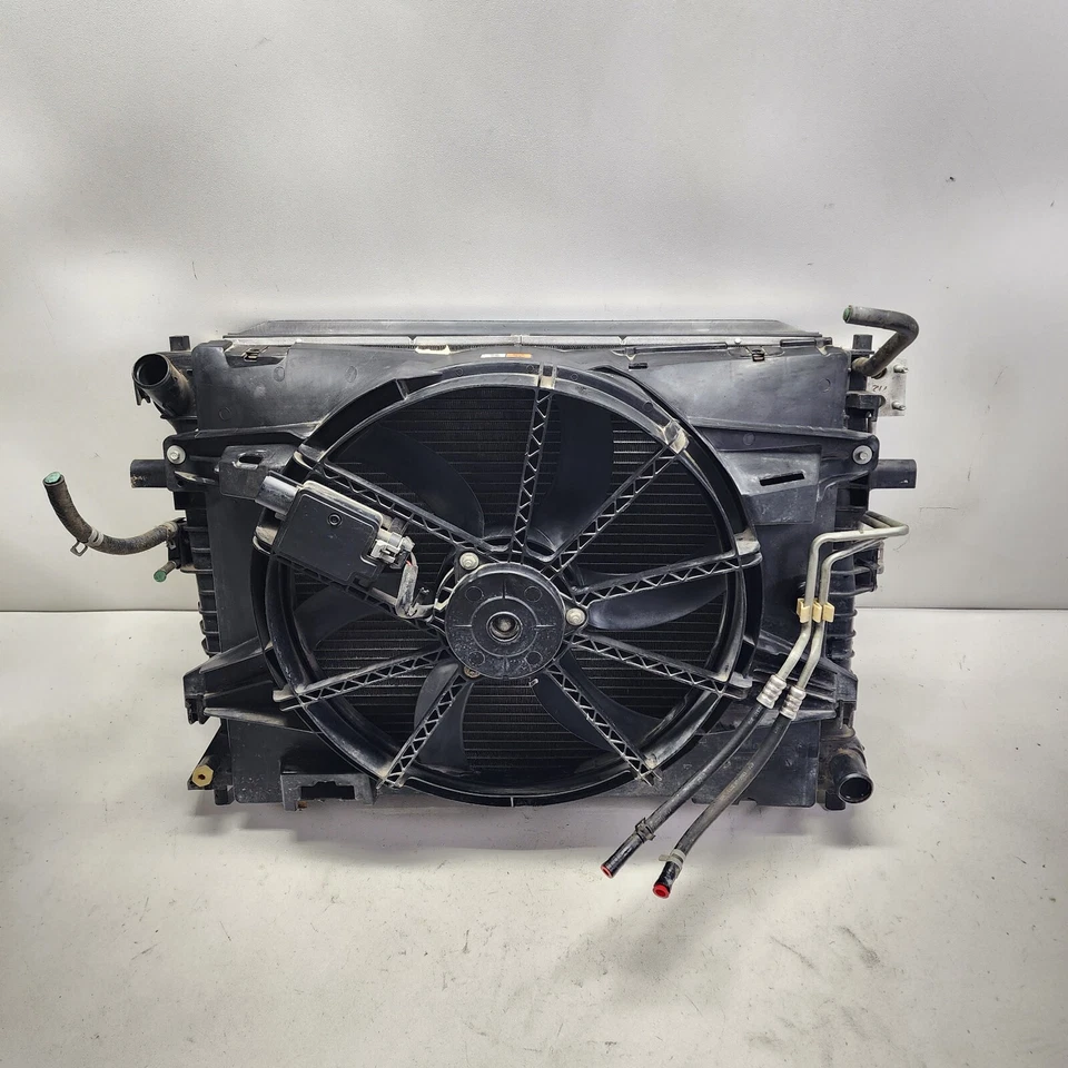 Ford Crown Victoria 2006-2011 ventilador radiador condensador enfriador de aceite conjunto fabricante original Foto 1 de 4
