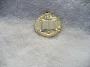  NA- RELIGIOUS PENDANT SOUVENIR (21311) - Picture 1 of 8