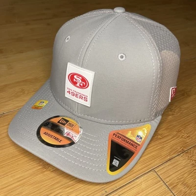 Gorra New Era 9SEVENTY San Francisco 49ers 2025 NFL Sideline Trucker Snapback Foto 1 de 4