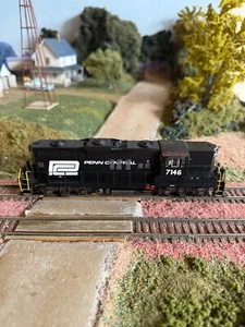 HO Athearn Genesis GP9 Penn Central # 7146. Factory DCC, Sound. ATHG62916. IOB - Picture 1 of 11