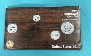 🔥 1985 P&D Mint Set Brilliant Uncirculated US with Envelope & COA (10 Coin Set) - Picture 1 of 3