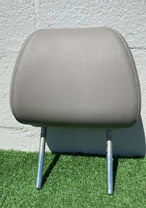 11- 12 13 14 15 16 17 HONDA ODYSSEY REAR 2ND SECOND ROW SEAT HEADREST Gray - Picture 1 of 12
