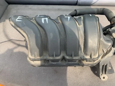 GENUINO 99-06 TOYOTA CELICA COLECTOR DE ADMISIÓN Y CUERPO DEL ACELERADOR Foto 1 de 4