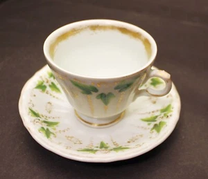 Antik Biedermeier Porzellan Tasse UT - C.T. Tielsch Weinlaub grün Goldrand - Bild 1 von 8