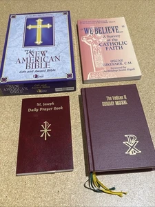 Catholic Lot – Like New Bible, Missal, Prayer Book, Catechism & Italian Rosary - Picture 1 of 11