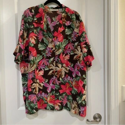 Blusa floral con botones 100 % seda Elisabeth Liz Claiborne Co para damas talla 14 Foto 1 de 4