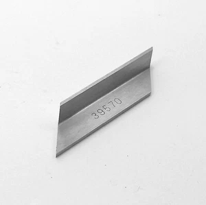 CUCHILLO SUPERIOR #39570 se adapta a UNION SPECIAL 39500 OVERLOCK - Imagen 1 de 1