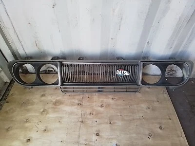 1974 1975 1976 1977 DATSUN 710 GRILLE Truck Nissan Vintage Nippon Minitruck  - Image 1 of 4