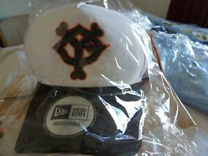 NEW Japan TOKYO YOMIURI GIANTS NEW ERA Baseball Cap Hat WHITE/BLK M-LGE Snapback