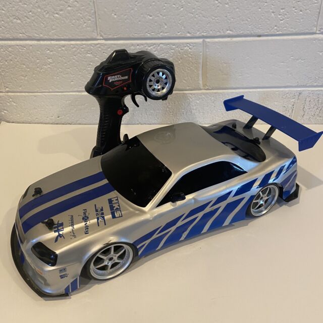 Carrinho De Controle Remoto Nissan Gtr Escala 1:10 Drift