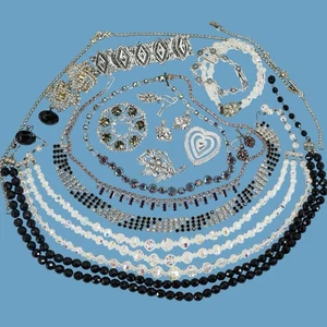 Lot 18 Pcs Vintage Rhinestone Crystal Jewelry Chokers Tennis Bracelets & More - Picture 1 of 15