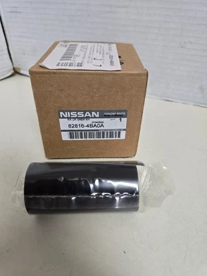 2014 2018 2019 Nissan Rogue Front Right Door Outside Black Out Tape 82816-4BA0A - Image 1 of 3