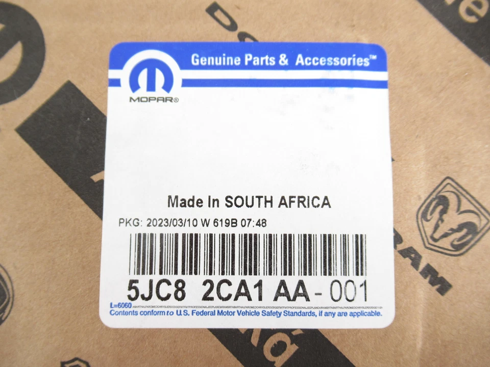 Calcomanía de capó plateada genuina OEM Mopar Jeep 5JC82CA1AA "RUBICON" 2007-2019 Wrangler Foto 1 de 1