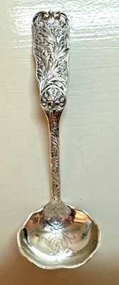 ANTIGA MARCA ANTIGA 1885 PADRÃO GORHAM ST. CLOUD COLHER MOLHO CONCHA PRATA ESTERLINA - Imagem 1 de 4